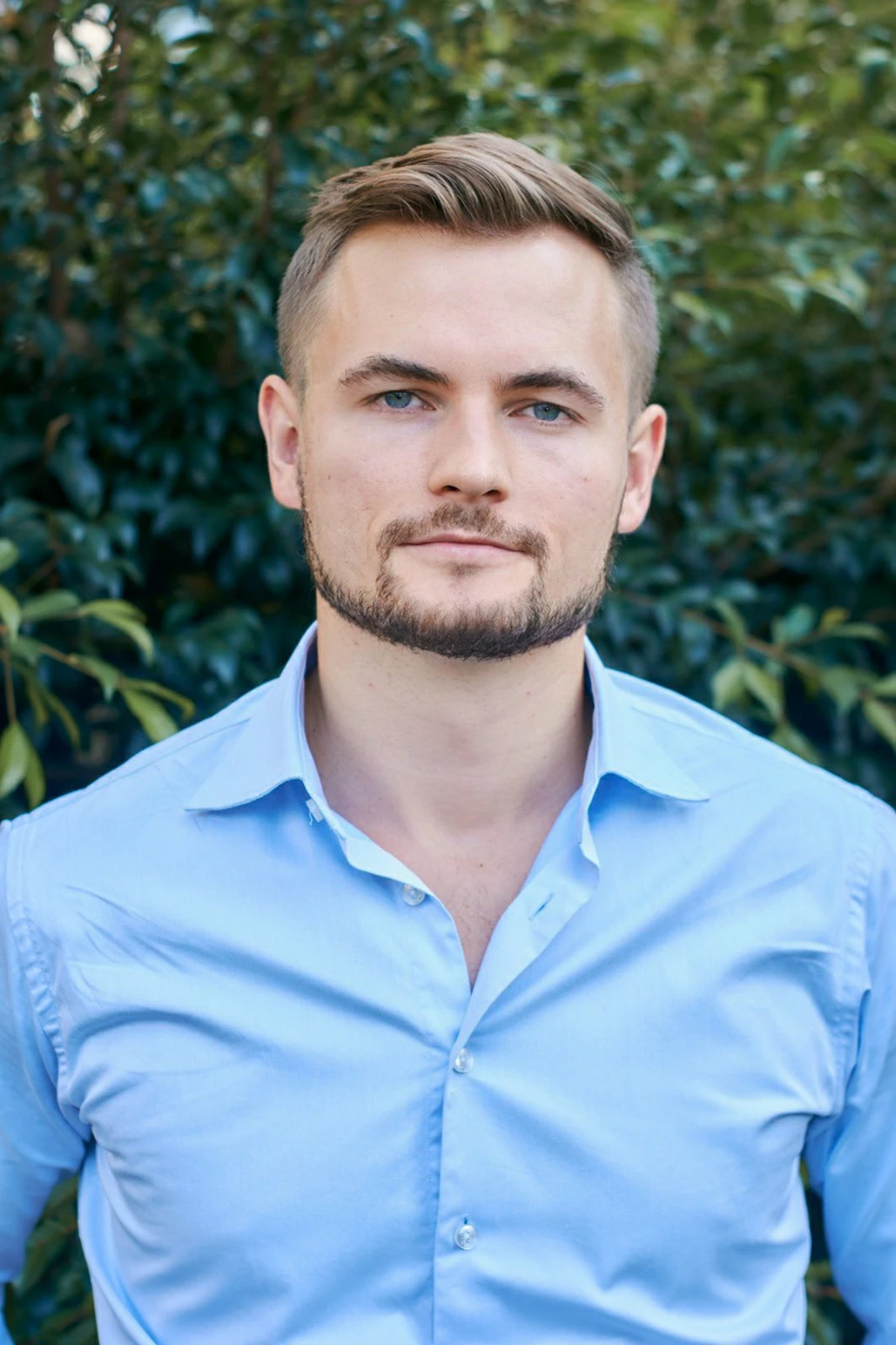 Piotr Tracichleb, consultor de ventas B2B y fundador de Puente Ventas